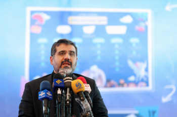 «ایران نوشت» به موضوع استقلال فرهنگی تبدیل شدهاست