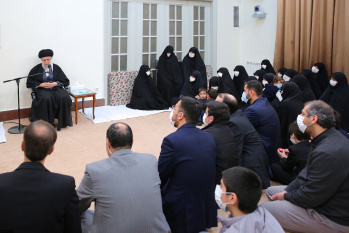 بیانات مقام معظم رهبری در دیدار خانواده مرحوم آیتالله مصباح یزدی ۱۴۰۱/۱۰/۵